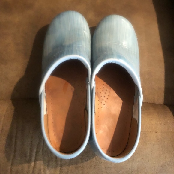 Dansko Shoes - Blue striped Dansko Dansko Shoes - Blue striped Dansko